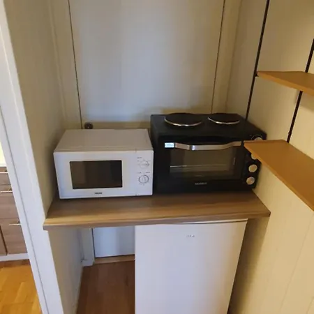 Flat On Kvaloya, Tromsoe *